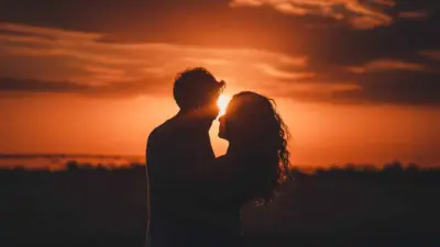 Celebridades Surpreendem: Ex-Casais Amigáveis Provam Que Amor Vira Amizade