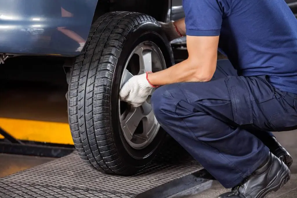 Quando é preciso trocar o pneu do carro?