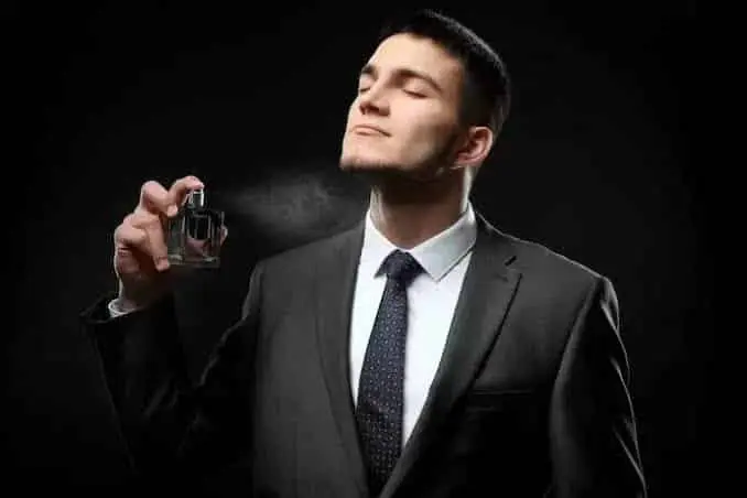 5 perfumes descontinuados que valem muito dinheiro: os queridinhos do mercado!
