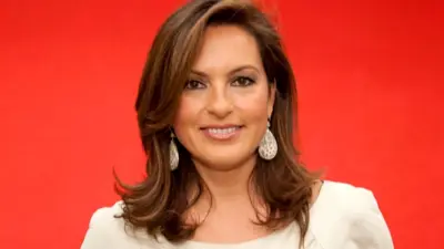 Atriz famosa de Hollywood confessa que é filha de cantor brasileiro
