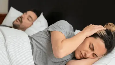 Tem problemas com ronco? 8 dicas que podem te livrar desse problema