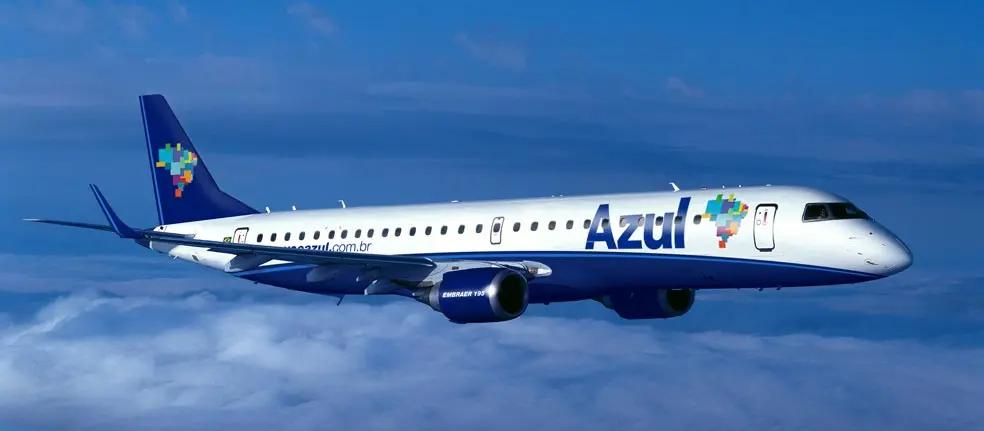 Risco de cancelamento de voos da Azul por corte de combustível