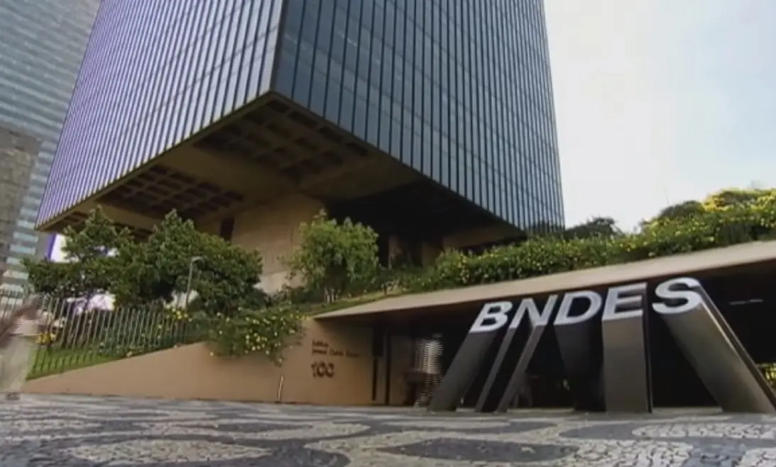 Descubra como o BNDES revoluciona a saúde pública com novos investimentos