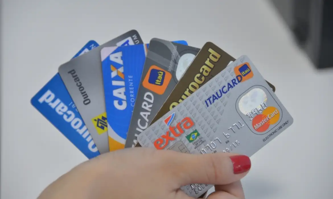 Descubra as 7 Melhores Estratégias para Blindar Seu Cartão nas Compras Online
